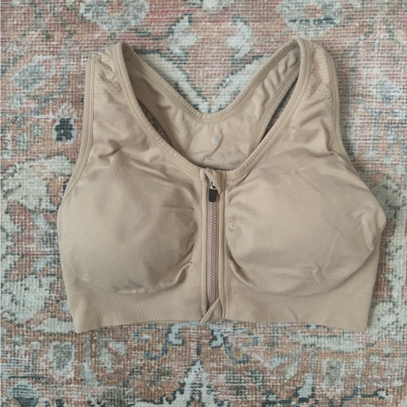 🌿🦋 WANAYOU Women's Seamless Sports Bra 3-Pack - Black, Beige, and White - Picture 16 of 16